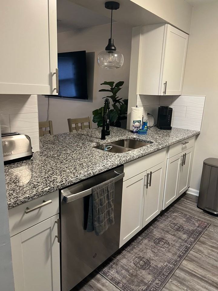 403 71st Avenue North #12 - Photo 6 of 20