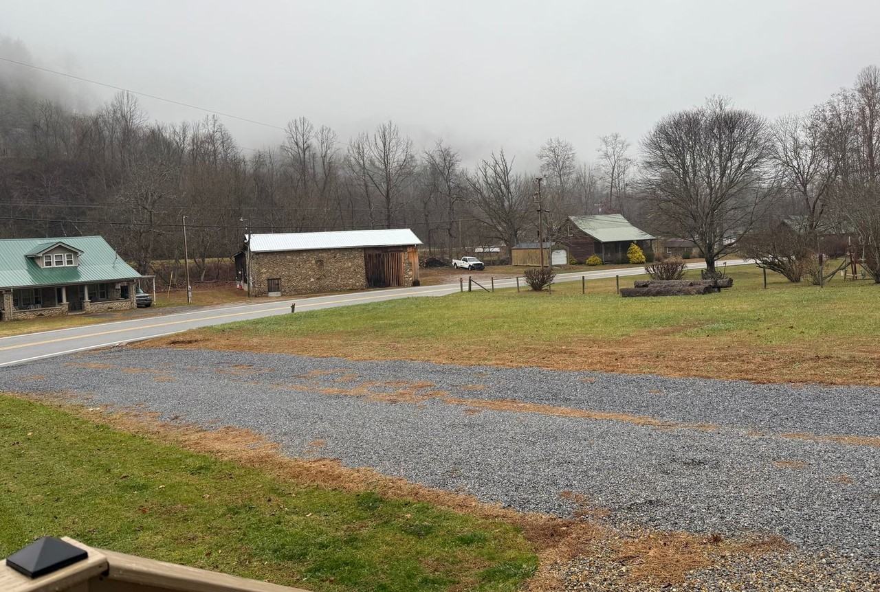 141 Spivey Mountain Road - Photo 6 of 35