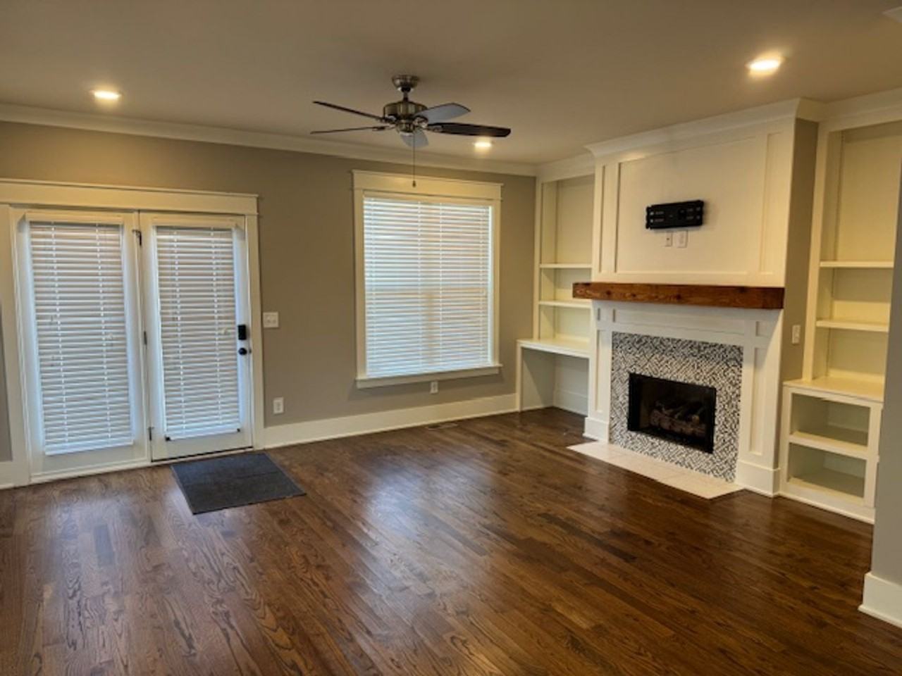 1601 Rebecca Street - Photo 6 of 32