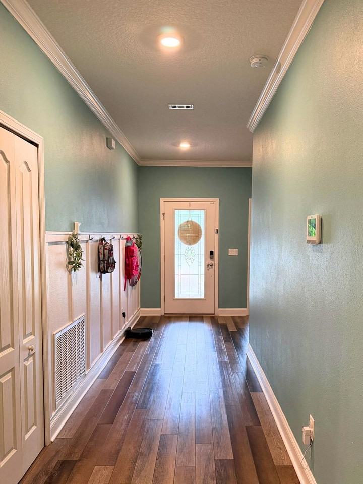 208 Boatsman Way - Photo 4 of 50