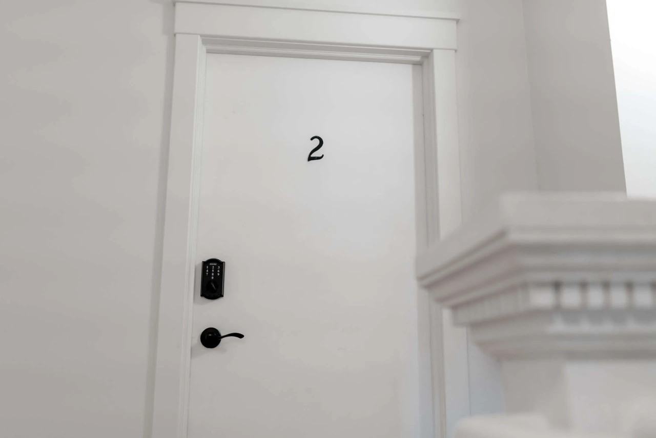 208 Clarence Street #2 - Photo 7 of 19