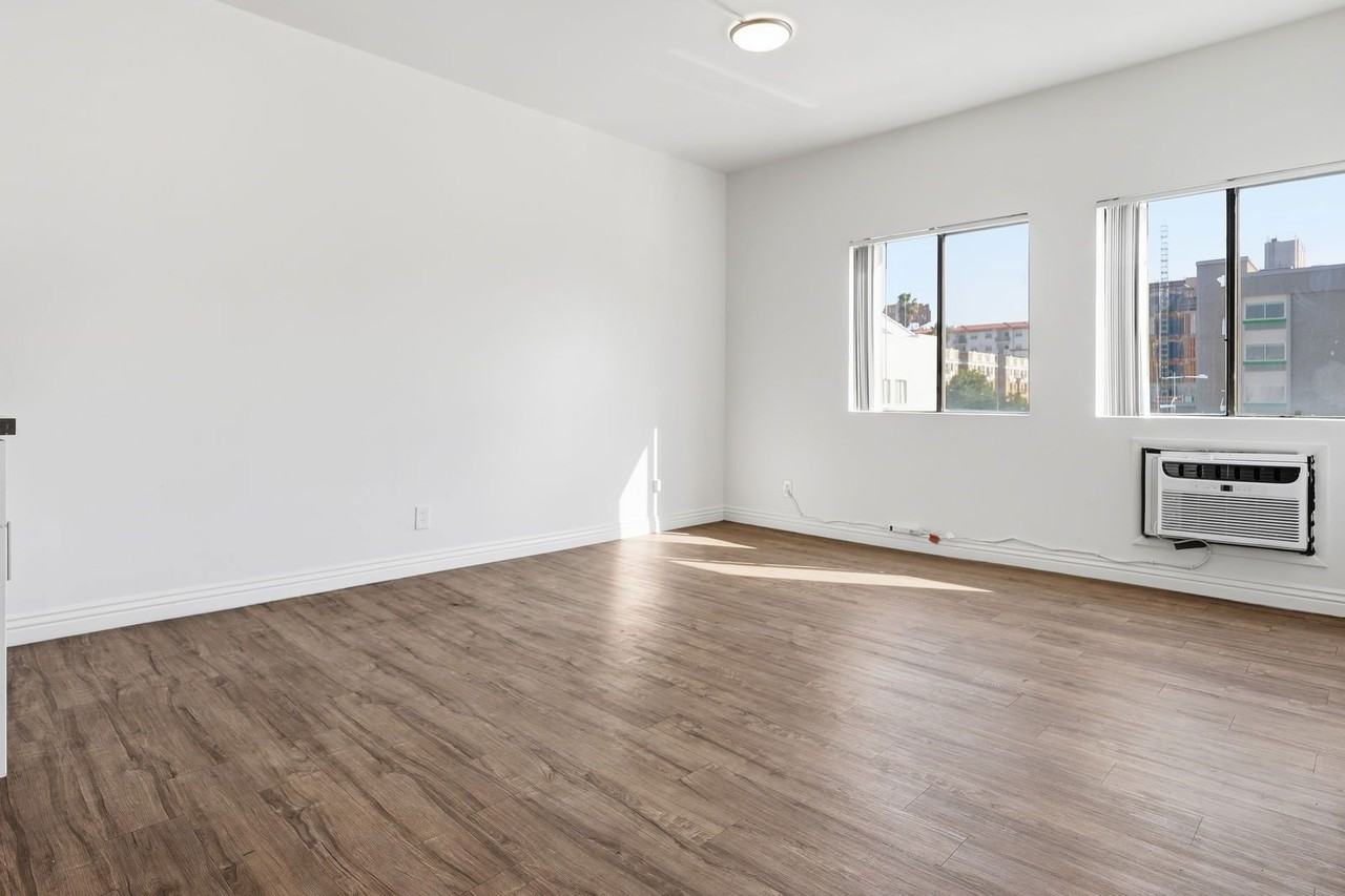 600 South Alvarado Street #415 - Photo 2 of 6