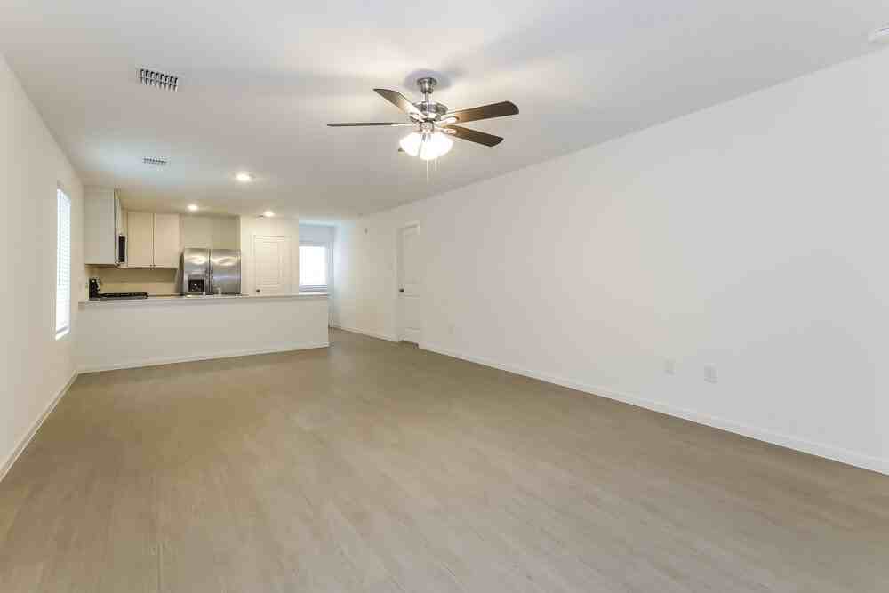 1028 Calley Pear Trl - Photo 6 of 16