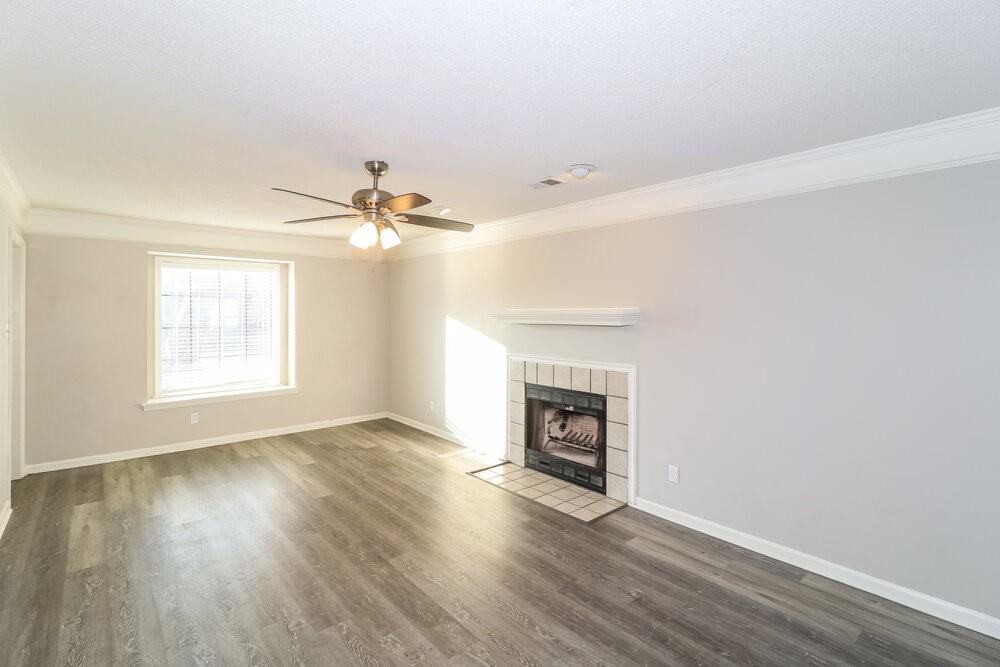 2464 Green Glen Drive - Photo 6 of 17