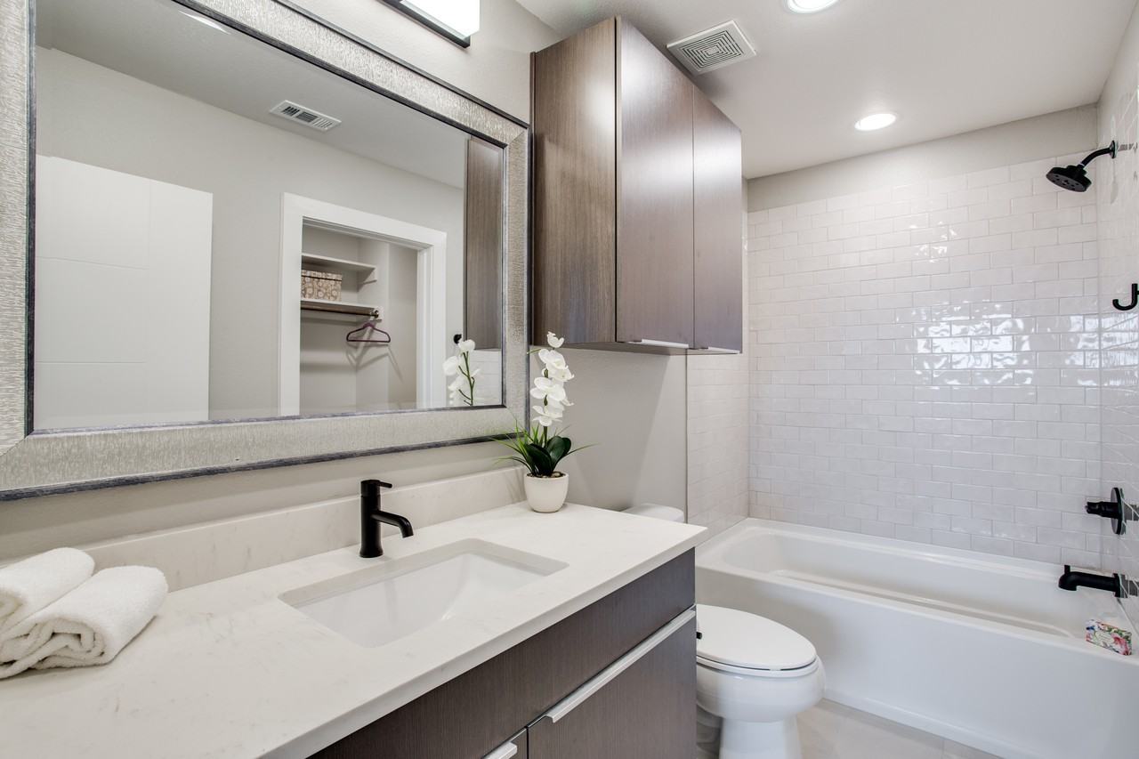 3149 Lubbock Ave - Photo 2 of 26