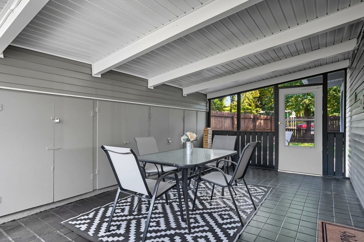 2313 Airport Dr - Photo 3 of 23