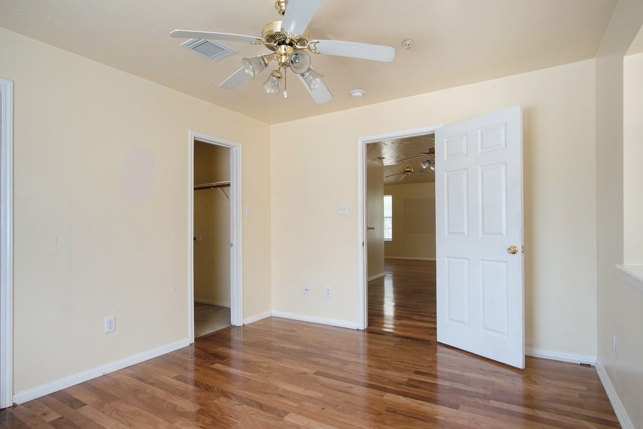 1257 Lovett St #1257 - Photo 4 of 30