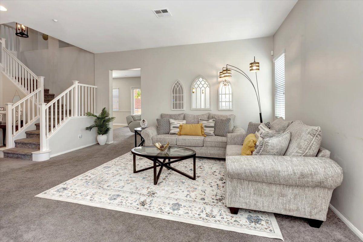 2977 Wickham Drive - Photo 3 of 15