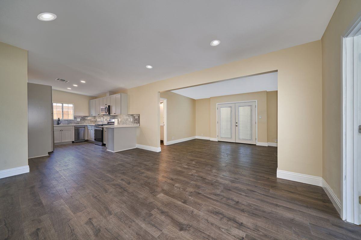 51311 Avenida Velasco - Photo 3 of 29