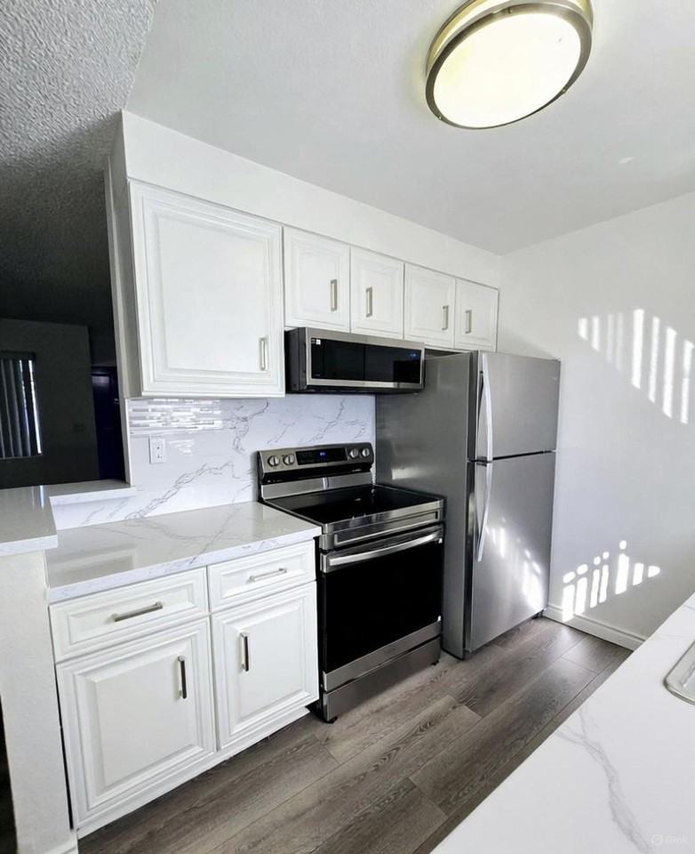 Harmony Court Apartments - Photo 4 of 36