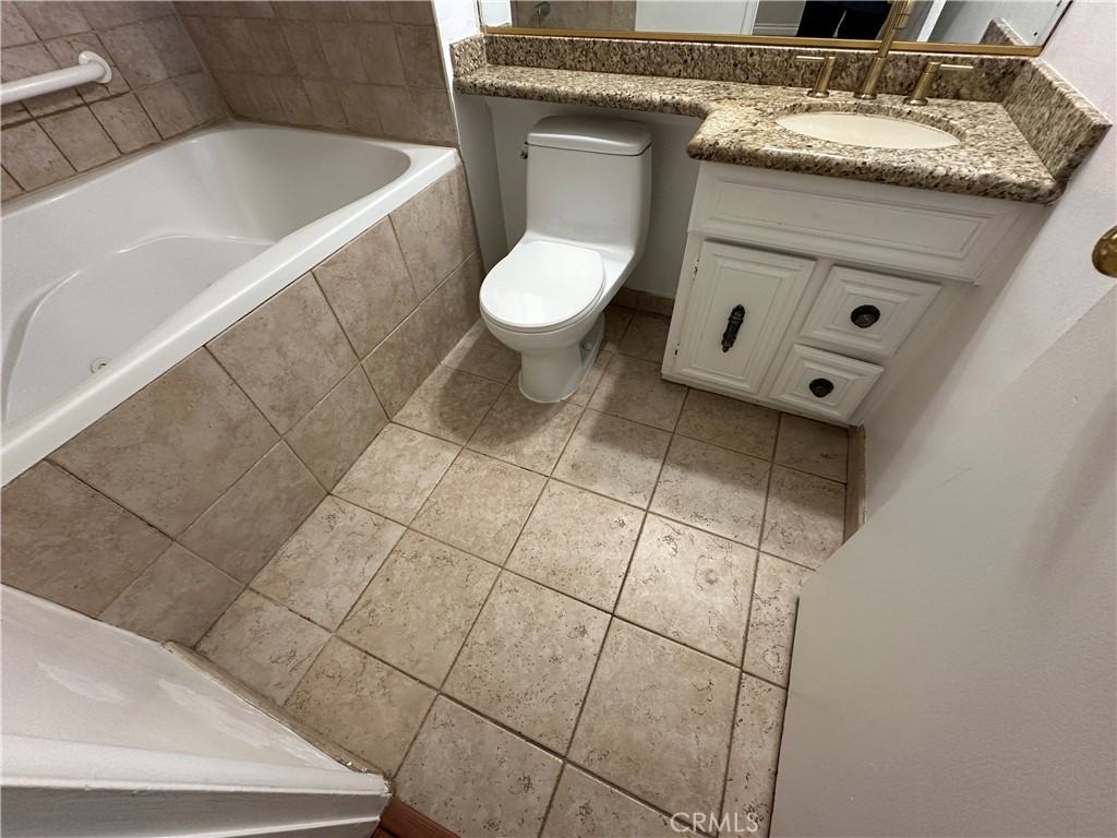 23018 Hartland Street #23018 - Photo 7 of 32