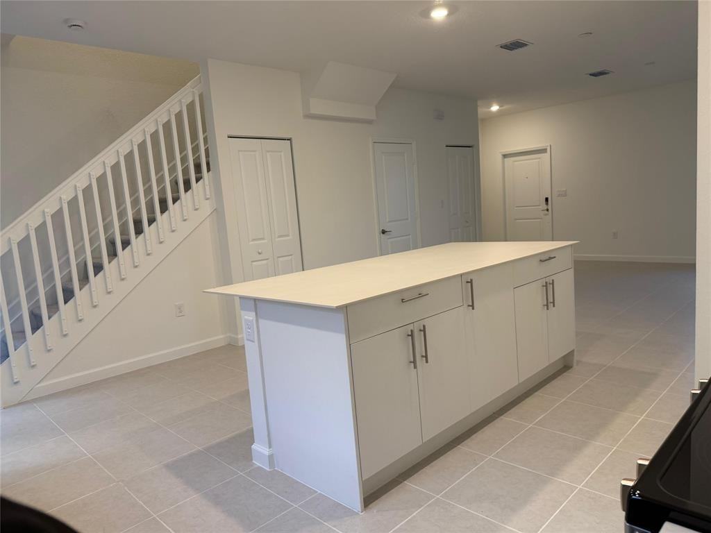 1131 Se 2nd St #1131 - Photo 5 of 16