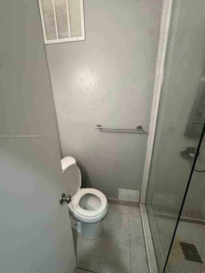 319 West 28th Street