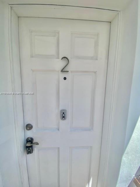 830 West 40th Street #830-2