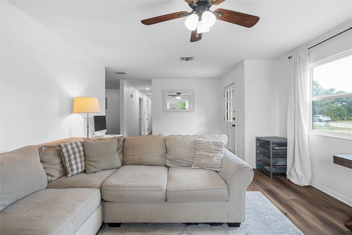 617 Johnson Street #617 - Photo 5 of 24