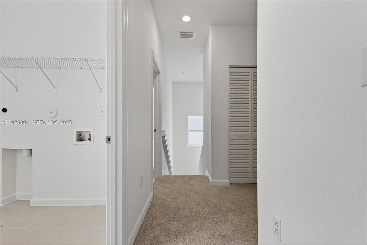 19431 Southwest 340th Street #19431 - Photo 6 of 48