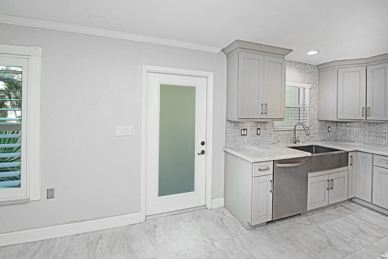 3180 Northwest 6th Avenue #3180 - Photo 2 of 30