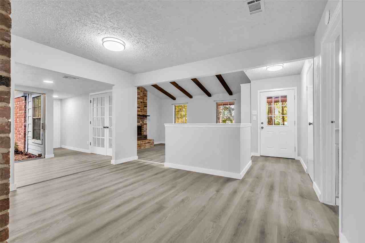 11829 S Red Cedar Cir #11829 - Photo 2 of 37