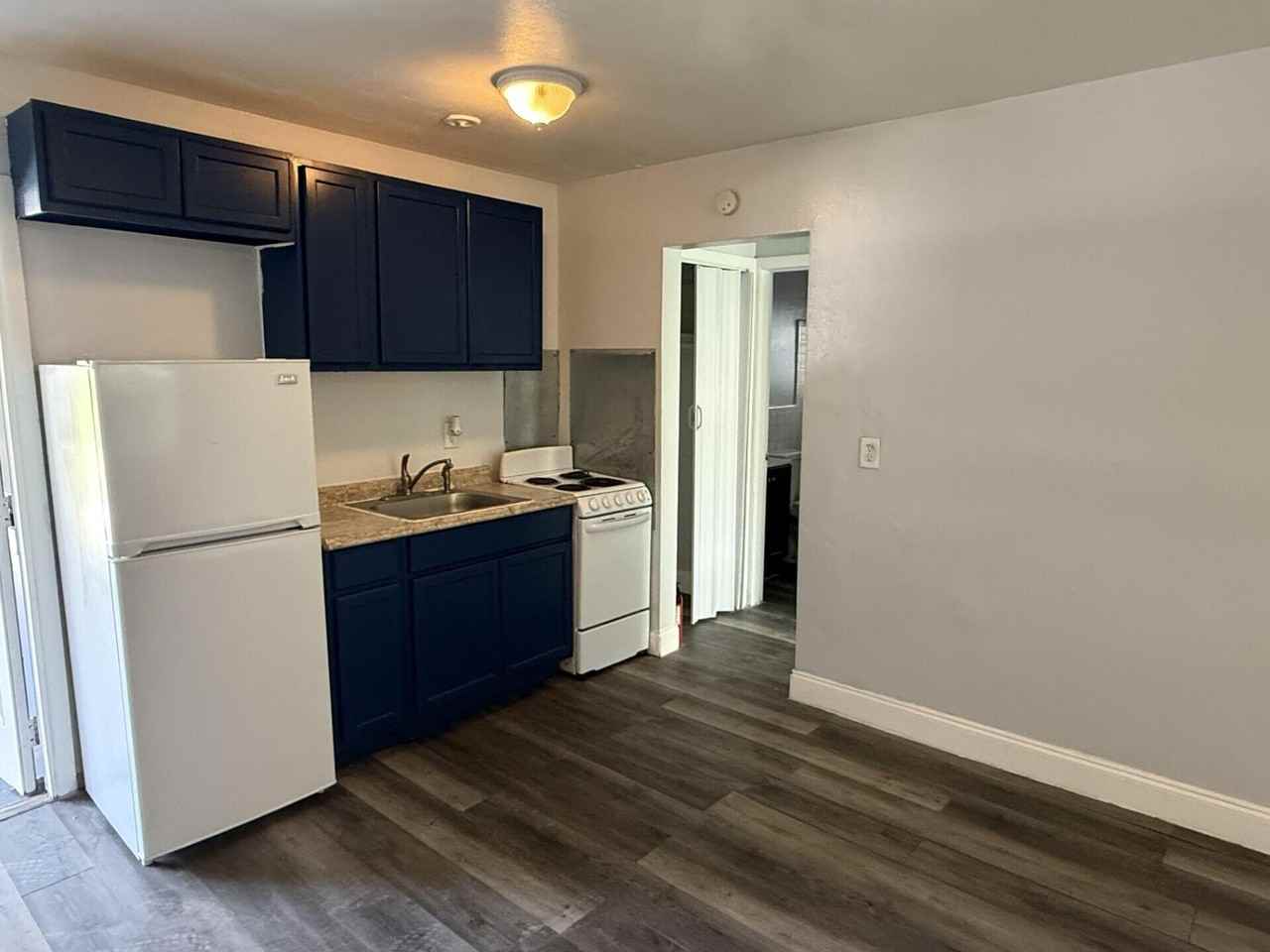 131 E 27th St #131-4 - Photo 6 of 10