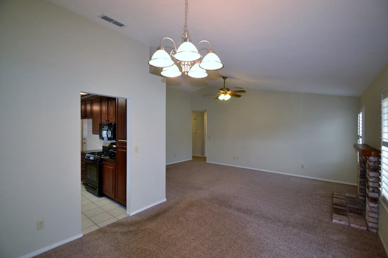 8184 Point Loma Way - Photo 3 of 5