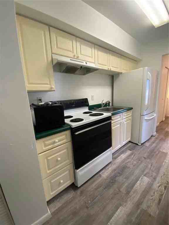 22302 Vick Street #22302-112 - Photo 2 of 10