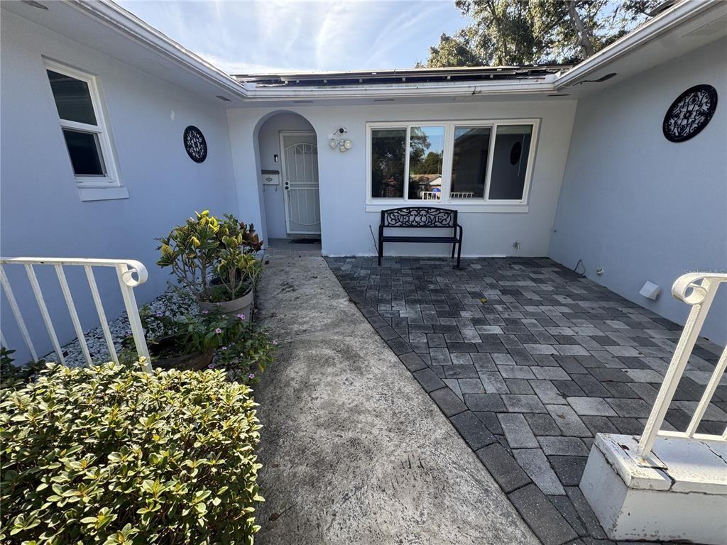 1702 Hickorywood Ln #1702 - Photo 2 of 8