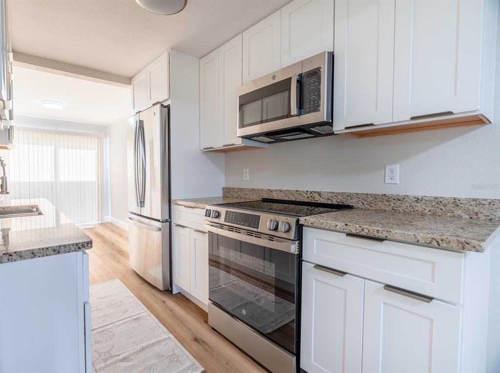 908 3rd Street #908 - Photo 3 of 33