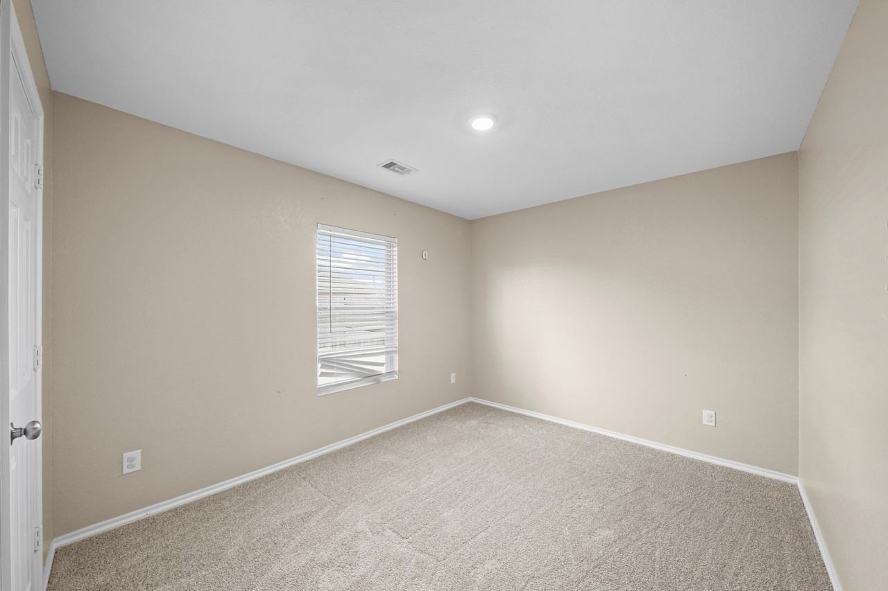 7823 Winward Ridge Way #7823 - Photo 4 of 25