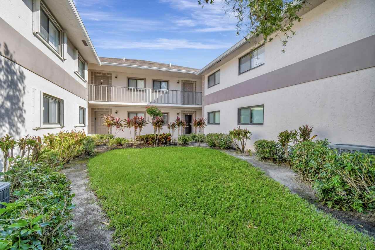 15364 Lakes Of Delray Blvd #15364-45 - Photo 6 of 50