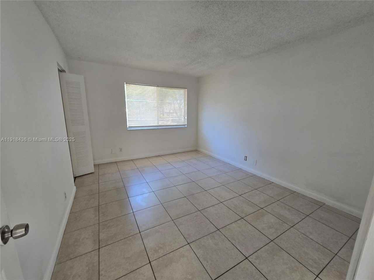 5940 Nw 21st St #594051A - Photo 3 of 12