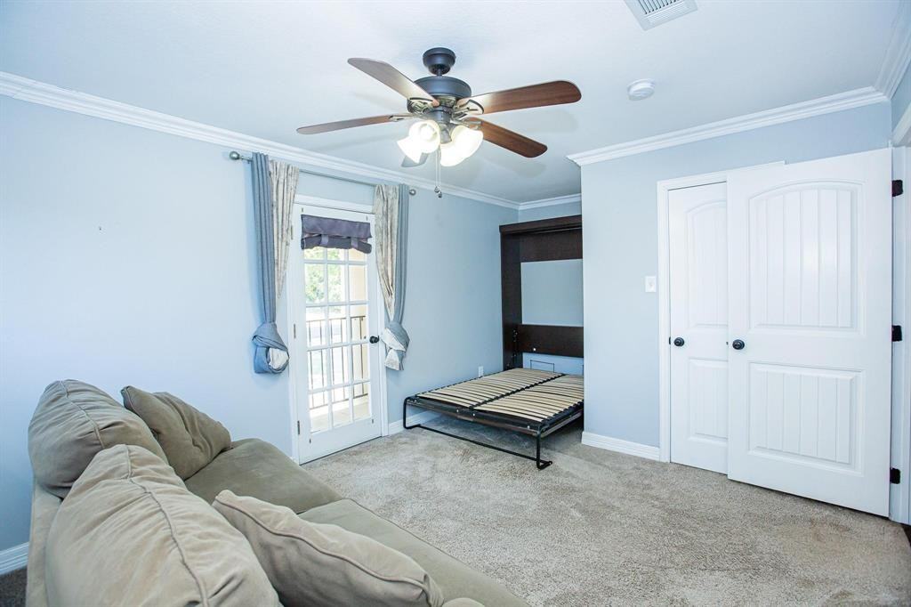 550 Briarwood Dr #550 - Photo 5 of 35