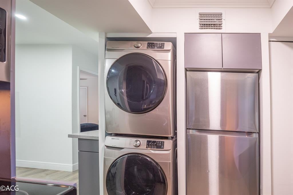 19 Northeast 16th Street #19 - Photo 6 of 13