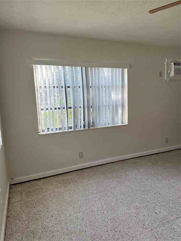 5925 Southwest 27th Street #5925-1 - Photo 2 of 12