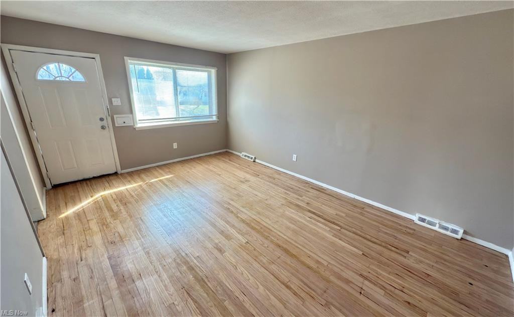 16709 Palda Drive - Photo 6 of 9