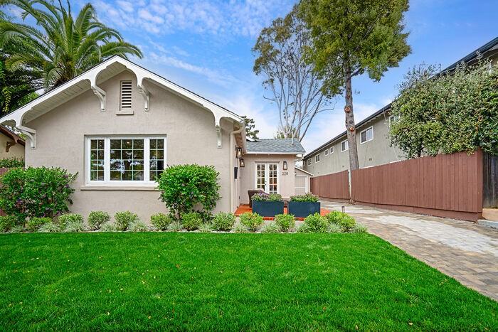 228 West Mission Street