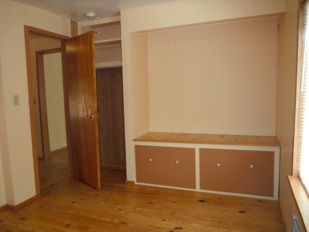 1941 28th Pl #NA - Photo 6 of 18