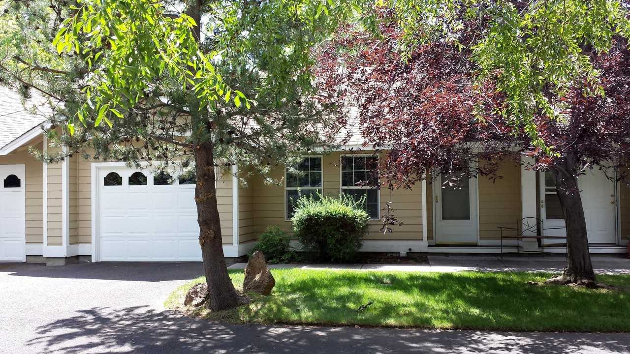 1085 Ne Purcell Blvd #1-4 - Photo 3 of 27