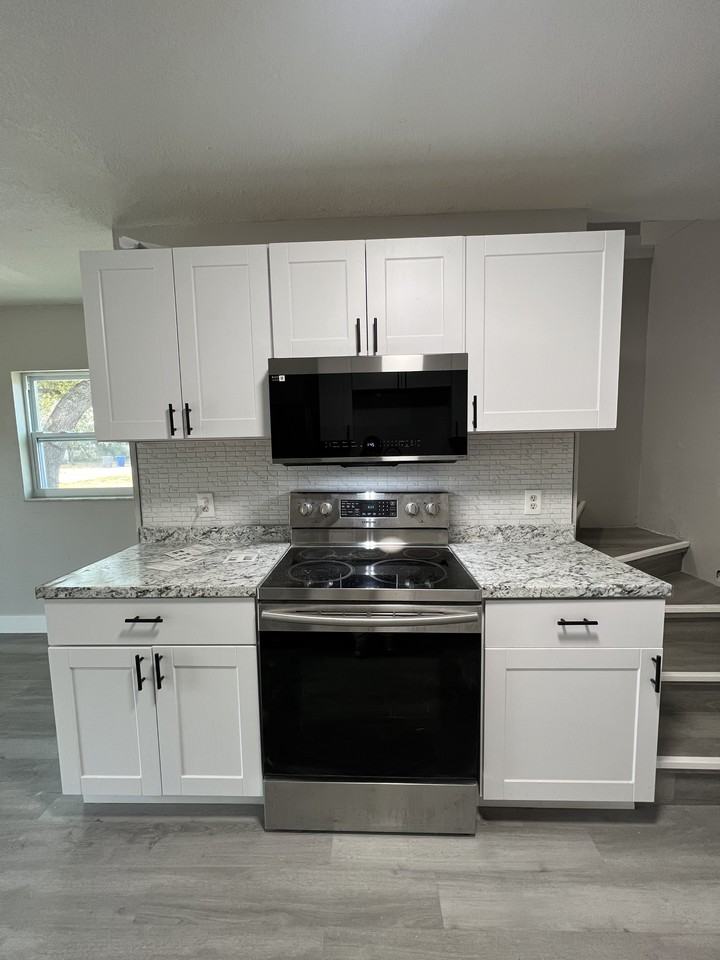 6412 Diamond Street #NA - Photo 3 of 14