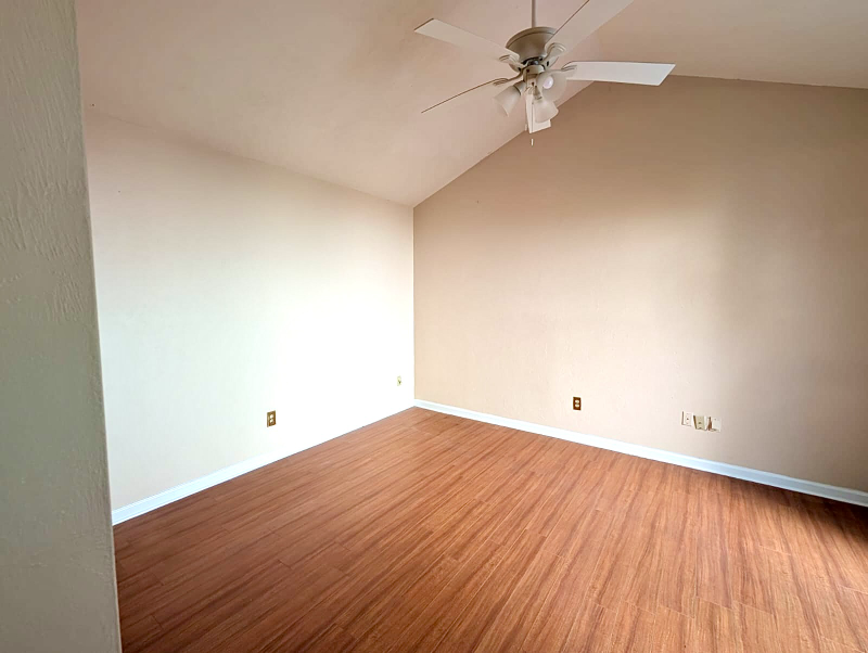 1736 Augustine Pl - Photo 5 of 13