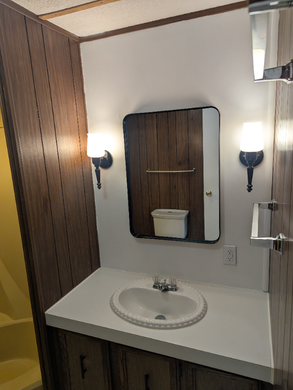 10553 Waller Rd - Photo 6 of 19