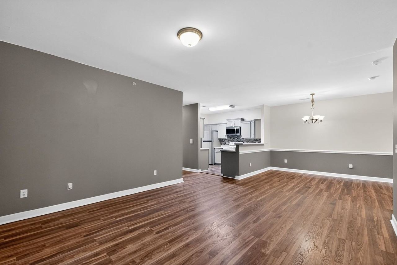 16324 Redstone Mountain Ln - Photo 7 of 31