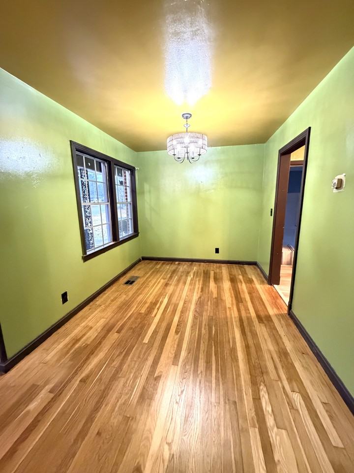 2704 44th Avenue #NA - Photo 5 of 22