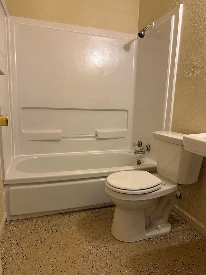 3413 Sw Brendan Ave - Photo 3 of 7