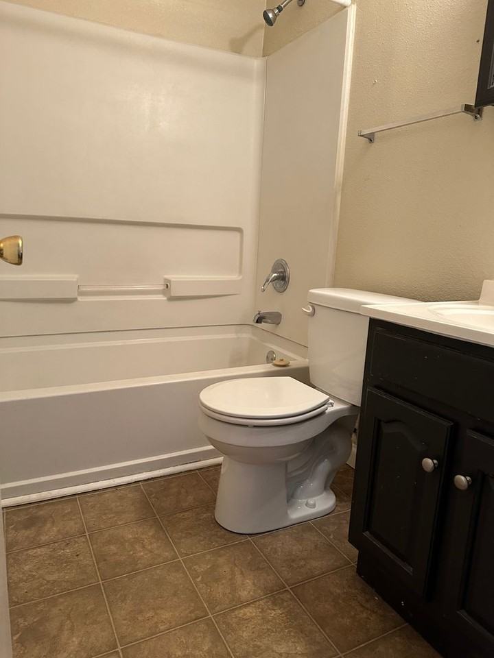 3431 Southwest Brendan Avenue - Photo 3 of 10