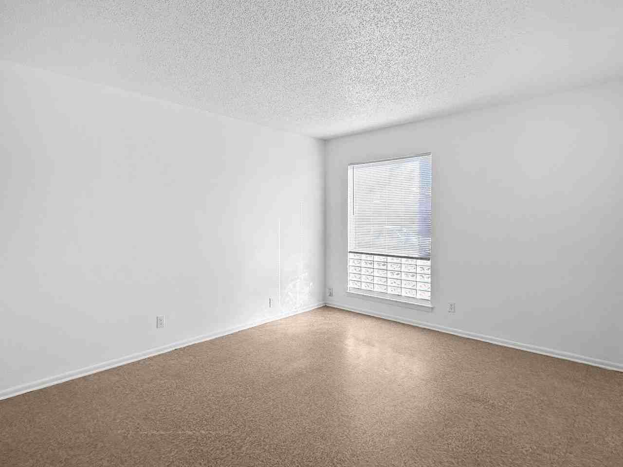 7055 Glenfield Dr - Photo 3 of 23