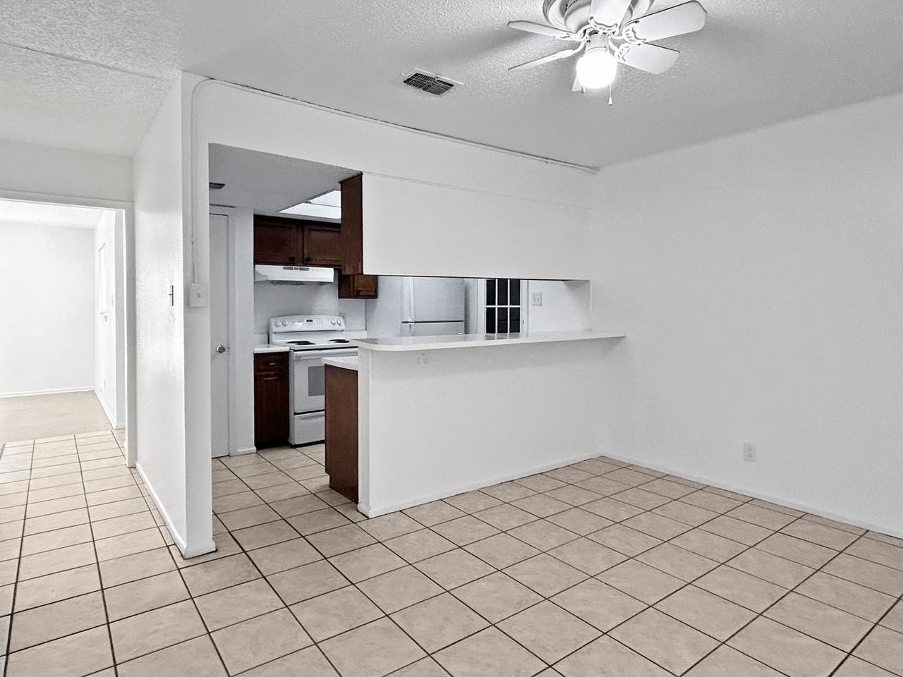 7055 Glenfield Dr - Photo 4 of 23