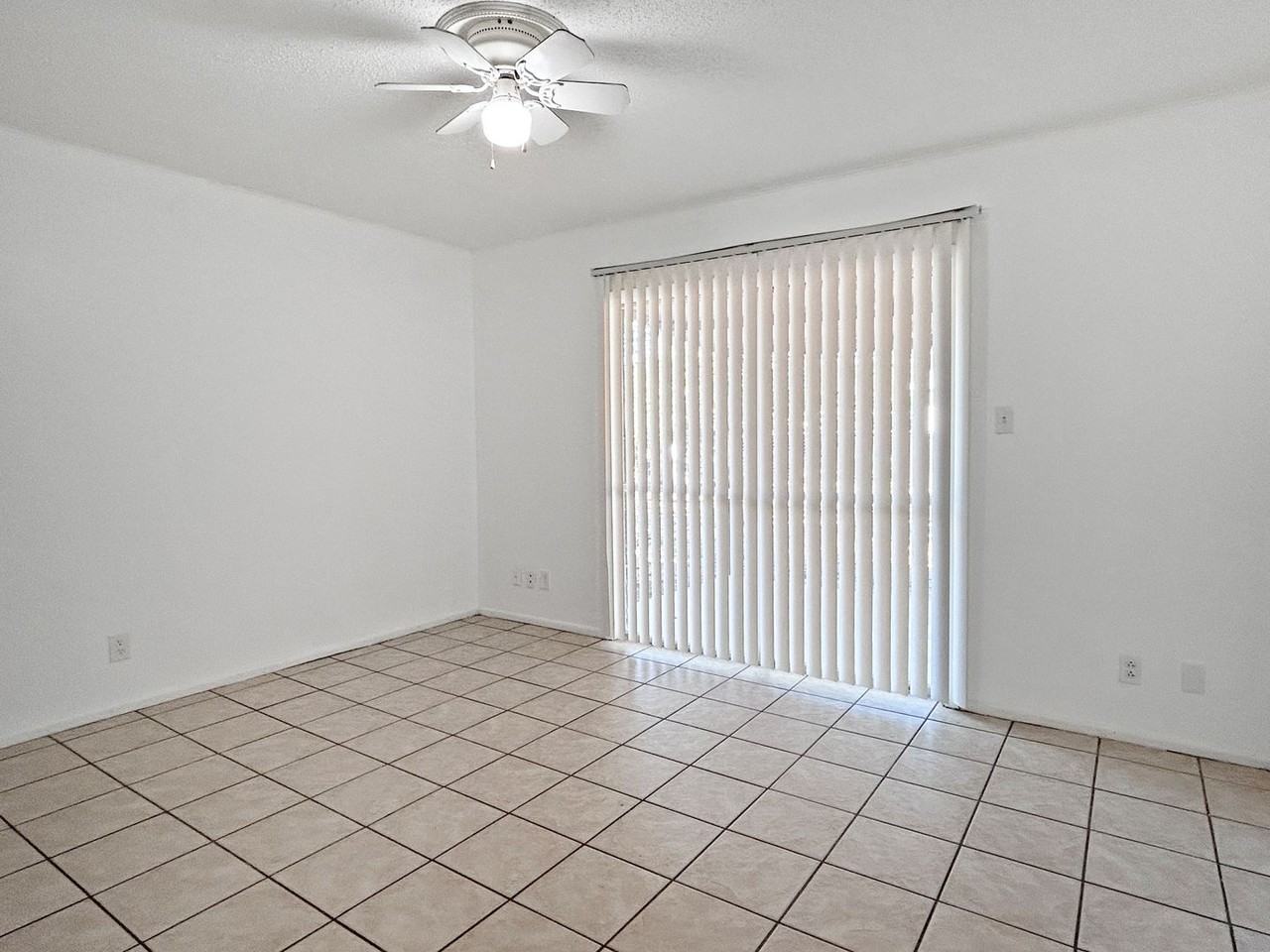 7055 Glenfield Dr - Photo 7 of 23