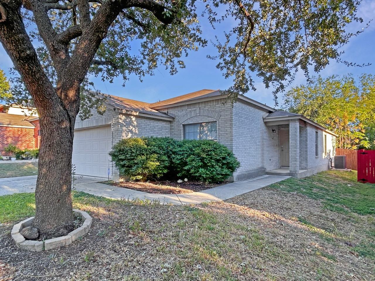 6422 Kestrel Lane - Photo 3 of 21