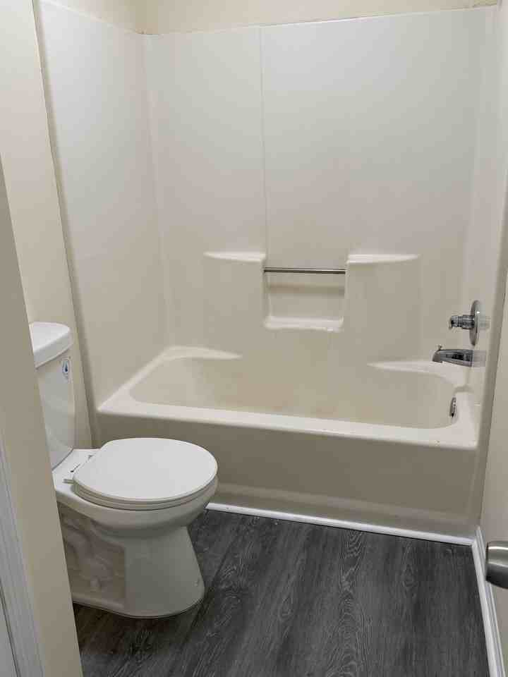 Valdosta Duplexes - Photo 2 of 8