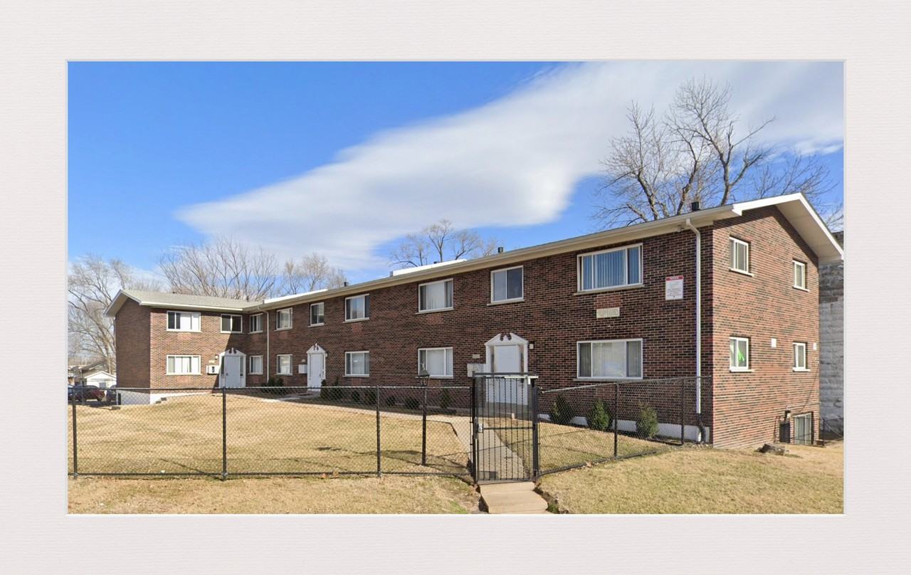 8534-38 North Broadway - Photo 2 of 2